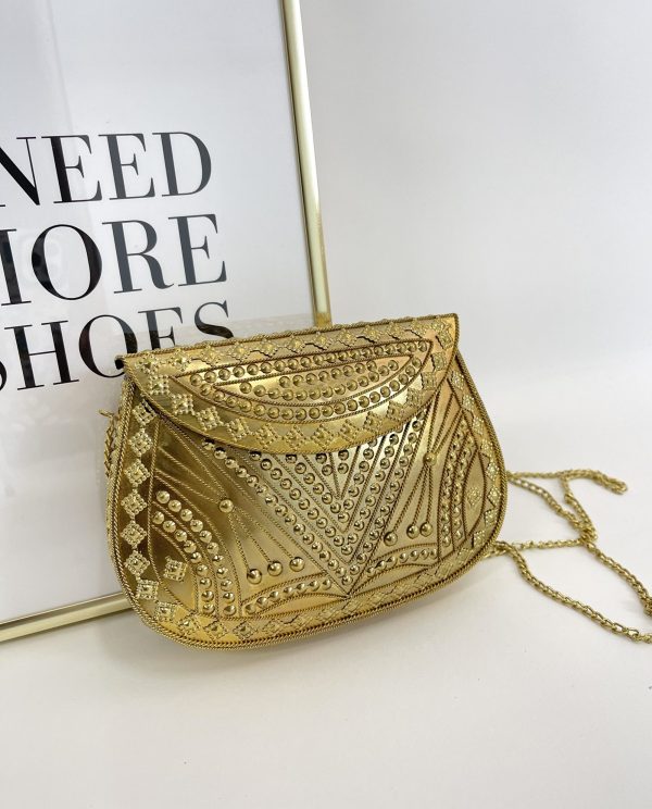 CLUTCH LATON DORADO