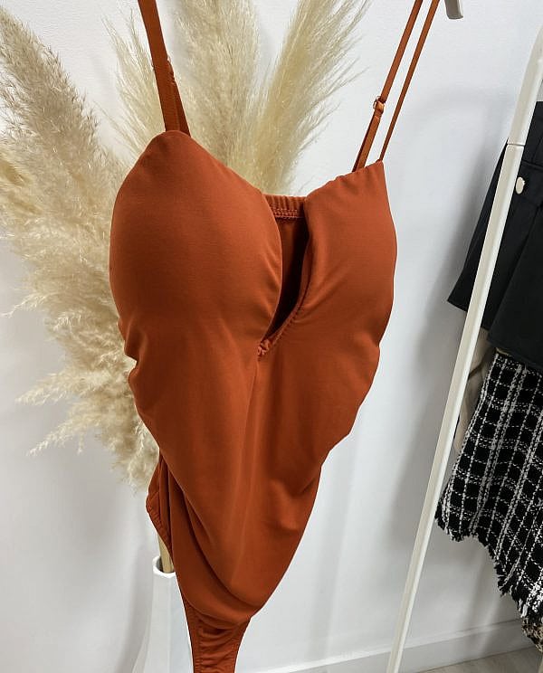 Body escote v naranja