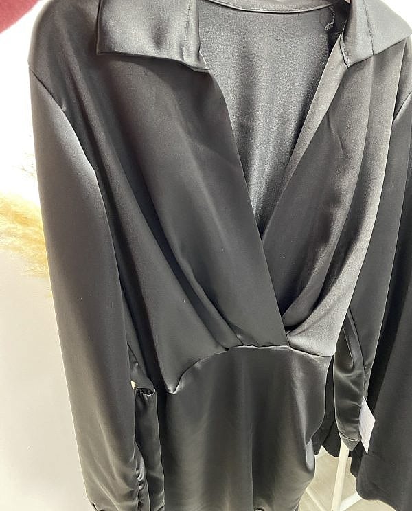VESTIDO SATEN NEGRO
