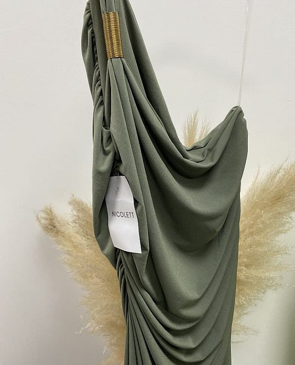 VESTIDO ASIMETRICO VERDE