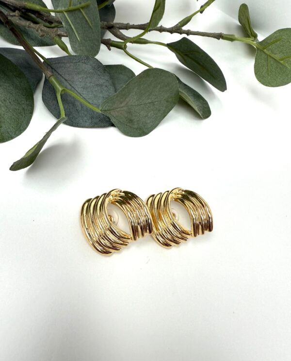 PENDIENTES RAZ DORADO