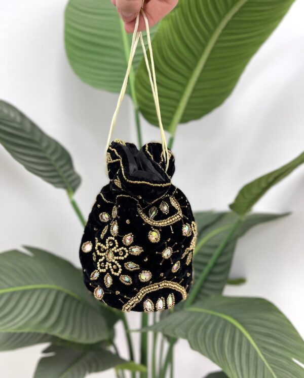 BOMBONERA VELVET NEGRO