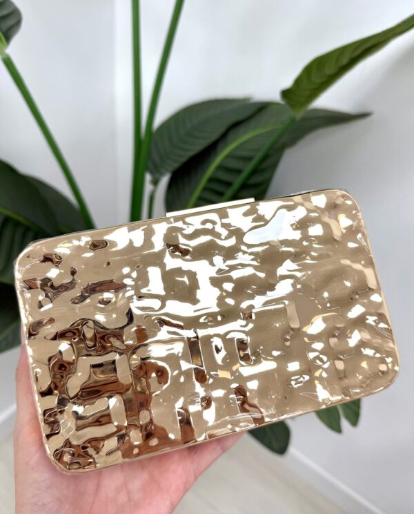 CLUTCH AKIRA DORADO