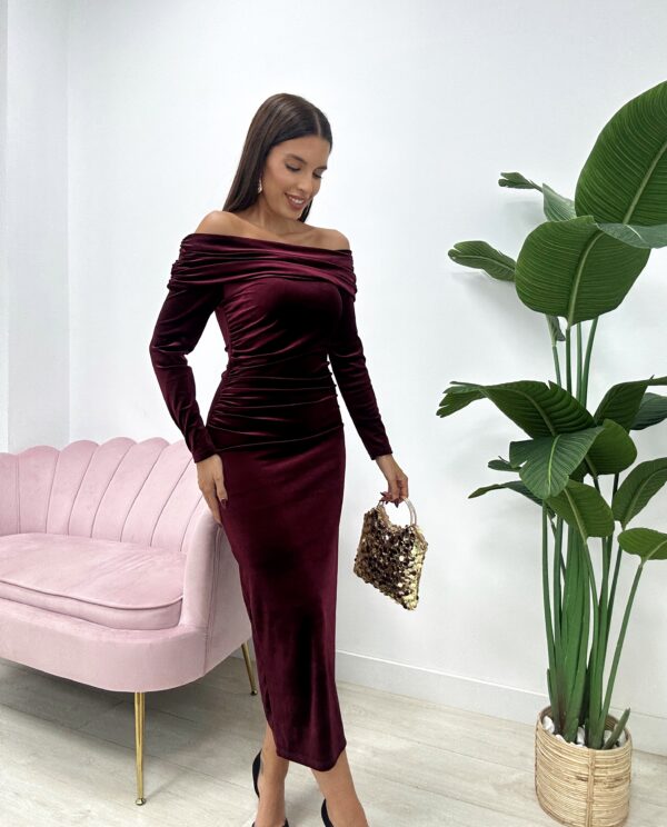 VESTIDO GALLEGO BURDEOS