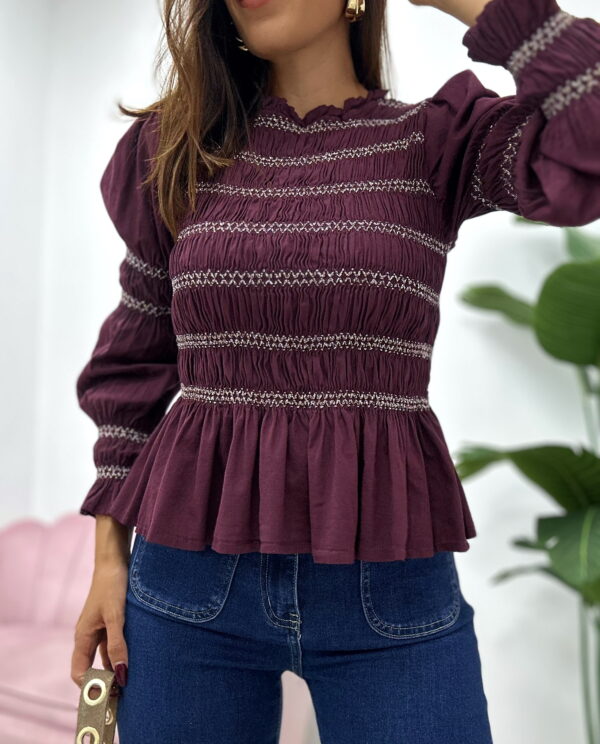 BLUSA FRUNCES BURDEOS