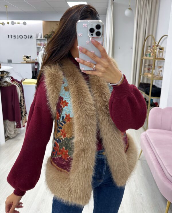 CHALECO BORDADO EINAR