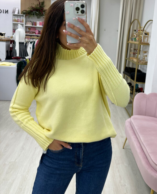 JERSEY LOZANIA AMARILLO