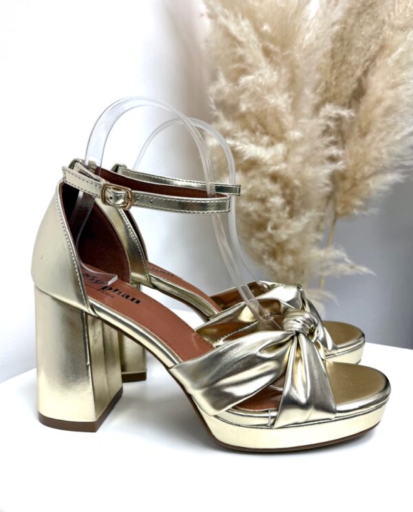 SANDALIAS TACÓN NUDO