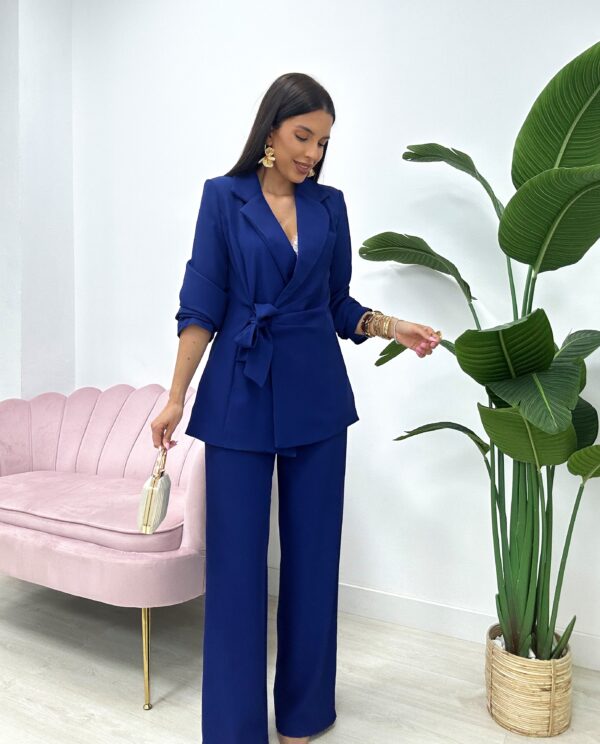 TRAJE LAZADA AZUL ELÉCTRICO