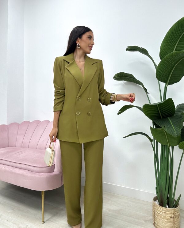 TRAJE ALVARADO VERDE