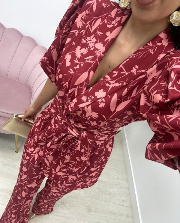 CONJUNTO RIDAO FLORAL ROJIZO