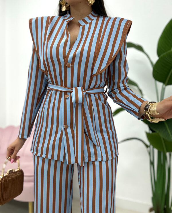 CONJUNTO RAYAS CELESTE