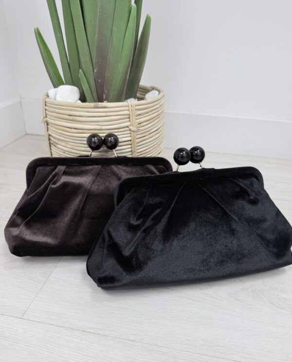 BOLSO DE MANO INARA TERCIOPELO